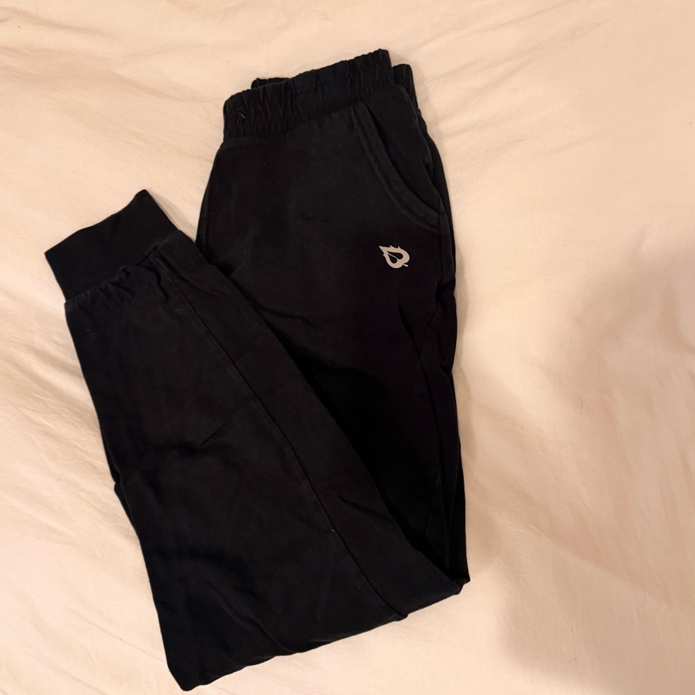 Baleaf Men’s Black Jogger Sweatpants